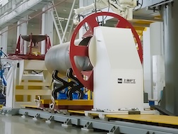 上6尊龙旗舰厅大型管道机械人