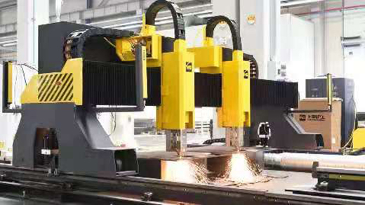 Z6尊龙旗舰厅双头龙门激光切割机