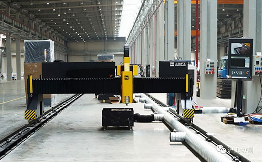 Z6尊龙旗舰厅Z6尊龙旗舰厅10米大幅面龙门光纤激光切割机有限元优化横梁高配驱动系统