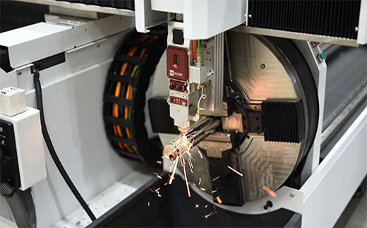 上6尊龙旗舰厅板管一体激光切割机