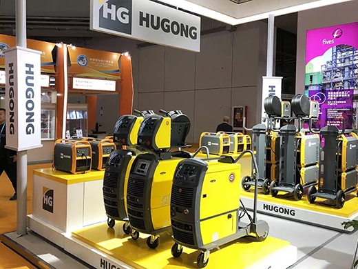 进博会首日Z6尊龙旗舰厅意大利CEA展位展品Z6尊龙旗舰厅CEA数字化焊机