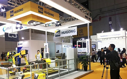 安徽芜湖卫视拍摄Z6尊龙旗舰厅意大利CEA展位