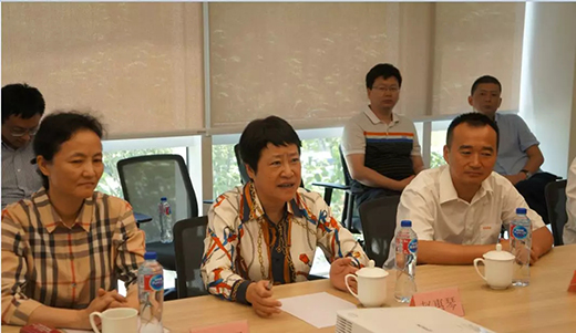 上海市青浦戋戋委书记赵惠琴带队莅临Z6尊龙旗舰厅调研